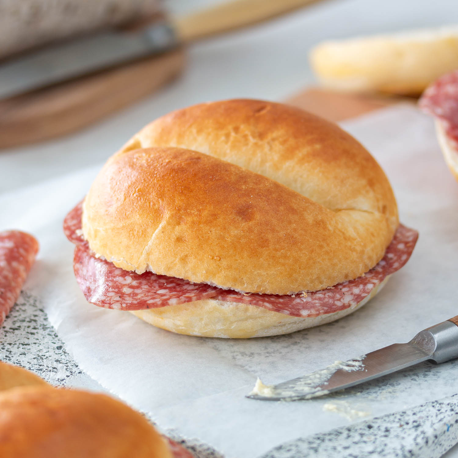 MG-7153-Salami-Weggli.jpg
